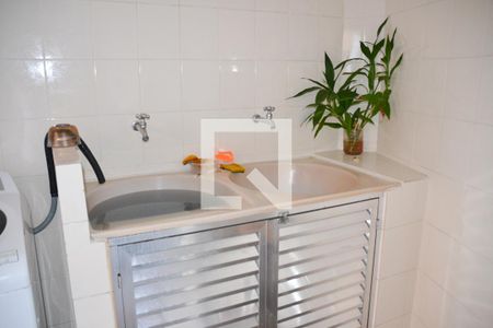 Casa à venda com 200m², 3 quartos e 2 vagasÁrea de Serviço