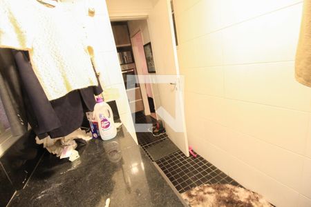 Apartamento à venda com 124m², 3 quartos e 3 vagas Apartamento à venda com 124m², 3 quartos e 3 vagaslavanderia