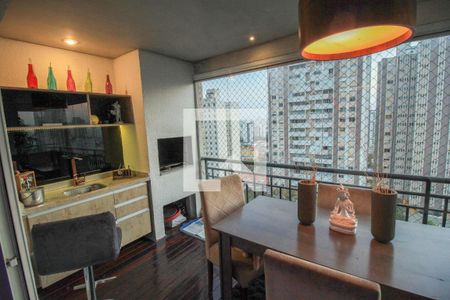 Apartamento à venda com 124m², 3 quartos e 3 vagas Apartamento à venda com 124m², 3 quartos e 3 vagasVaranda Sala