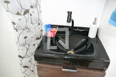 Casa à venda com 200m², 2 quartos e 2 vagasEdicula