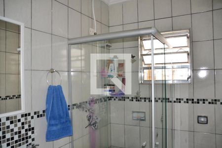 Casa à venda com 200m², 2 quartos e 2 vagasBanheiro 