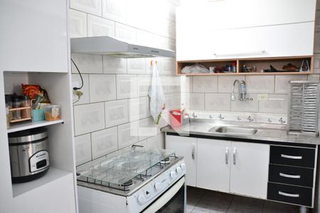 Casa à venda com 200m², 2 quartos e 2 vagasCozinha