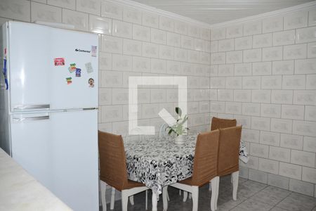 Casa à venda com 200m², 2 quartos e 2 vagasCozinha