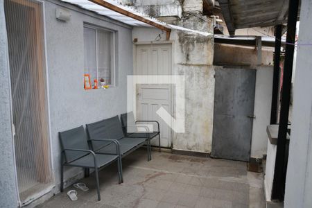 Casa à venda com 200m², 2 quartos e 2 vagasEdicula