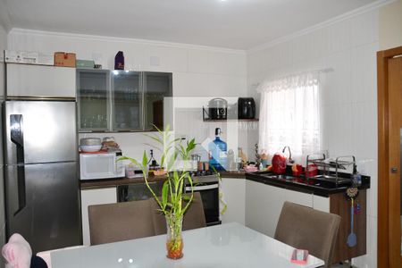 Casa à venda com 200m², 2 quartos e 2 vagasEdicula