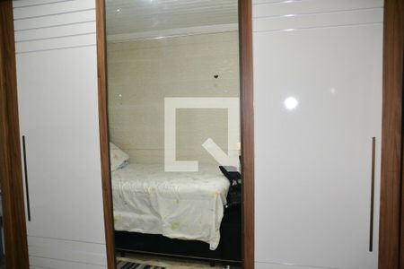 Casa à venda com 200m², 2 quartos e 2 vagasQuarto 2