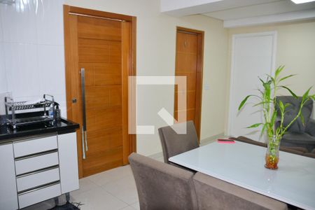 Casa à venda com 200m², 2 quartos e 2 vagasEdicula