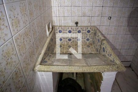 Casa à venda com 200m², 3 quartos e 2 vagas Casa à venda com 200m², 3 quartos e 2 vagasÁrea de Serviço