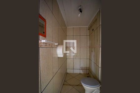 Casa à venda com 200m², 3 quartos e 2 vagas Casa à venda com 200m², 3 quartos e 2 vagasBanheiro