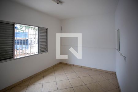 Casa à venda com 200m², 3 quartos e 2 vagas Casa à venda com 200m², 3 quartos e 2 vagasQuarto 3