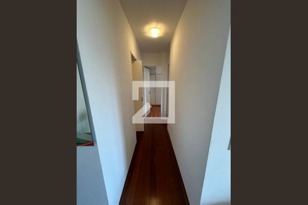 Corredor de apartamento para alugar com 2 quartos, 58m² em Alto de Pinheiros, São Paulo