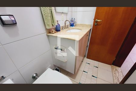 Casa à venda com 120m², 3 quartos e 1 vagaBanheiro