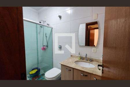 Casa à venda com 120m², 3 quartos e 2 vagasBanheiro Social 