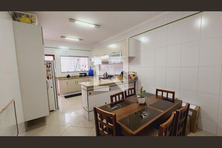 Casa à venda com 120m², 3 quartos e 2 vagasCozinha