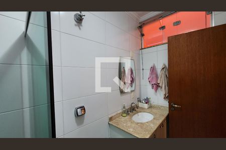 Casa à venda com 120m², 3 quartos e 2 vagasBanheiro Social 