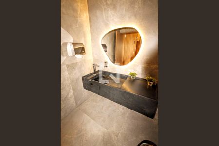 Apartamento à venda com 225m², 4 quartos e 4 vagasÁrea comum - Salão de festas