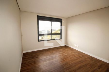 Apartamento à venda com 225m², 4 quartos e 4 vagascloset quarto  2