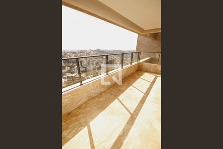 Apartamento à venda com 225m², 4 quartos e 4 vagasvaranda