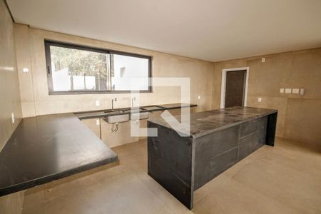 Apartamento à venda com 225m², 4 quartos e 4 vagascozinha