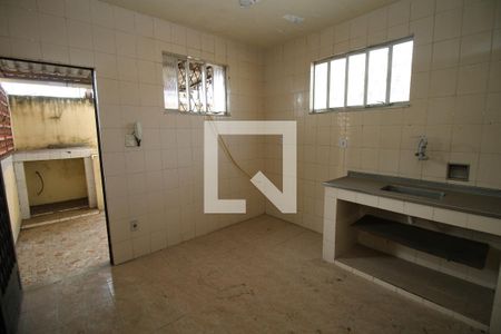 Apartamento para alugar com 81m², 2 quartos e sem vagaCozinha