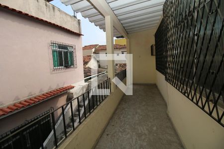 Apartamento para alugar com 81m², 2 quartos e sem vagaVaranda