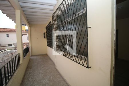 Apartamento para alugar com 81m², 2 quartos e sem vagaVaranda