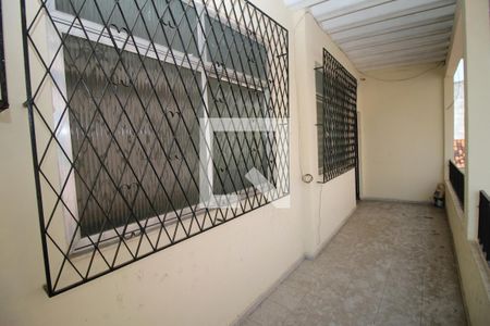 Apartamento para alugar com 81m², 2 quartos e sem vagaVaranda