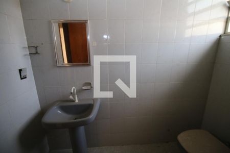 Apartamento para alugar com 81m², 2 quartos e sem vagaBanheiro