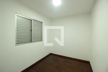Quarto  de apartamento à venda com 3 quartos, 68m² em Buritis, Belo Horizonte