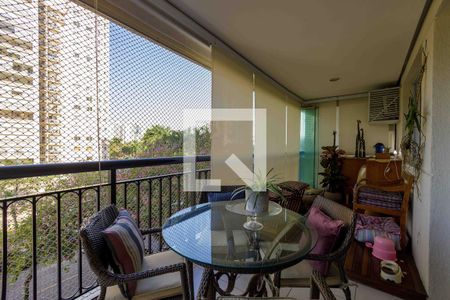 Varanda de apartamento para alugar com 2 quartos, 70m² em Barra da Tijuca, Rio de Janeiro