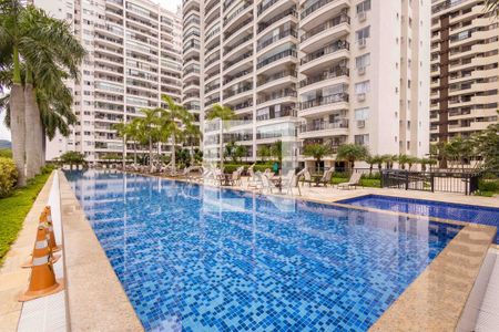 Apartamento para alugar com 70m², 2 quartos e 1 vaga Apartamento para alugar com 70m², 2 quartos e 1 vagaÁrea Comum Piscina