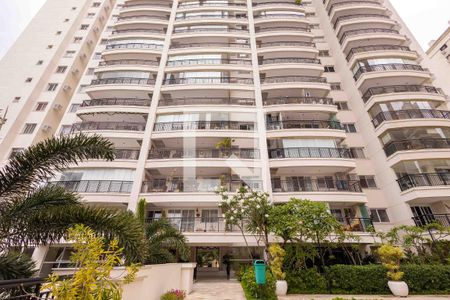 Apartamento para alugar com 70m², 2 quartos e 1 vaga Apartamento para alugar com 70m², 2 quartos e 1 vagaFachada