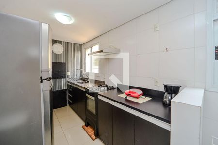 Apartamento à venda com 47m², 1 quarto e 1 vaga Apartamento à venda com 47m², 1 quarto e 1 vagaCozinha e Área de Serviço