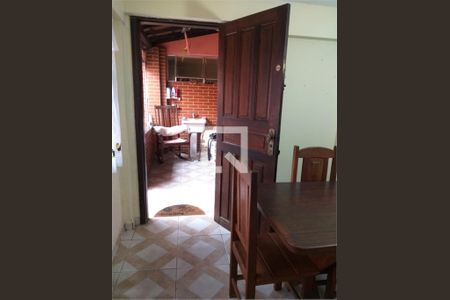 Casa à venda com 4 quartos, 170m² em Vila Kosmos, Rio de Janeiro