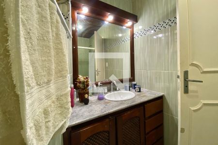 Apartamento à venda com 65m², 2 quartos e sem vaga Apartamento à venda com 65m², 2 quartos e sem vagaBanheiro