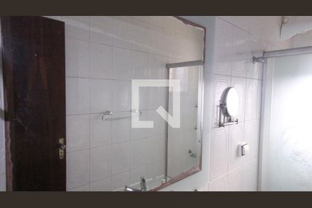 Casa à venda com 141m², 3 quartos e 2 vagas Casa à venda com 141m², 3 quartos e 2 vagasBanheiro