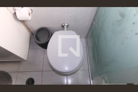 Casa à venda com 141m², 3 quartos e 2 vagas Casa à venda com 141m², 3 quartos e 2 vagasBanheiro