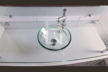 Casa à venda com 141m², 3 quartos e 2 vagas Casa à venda com 141m², 3 quartos e 2 vagasBanheiro