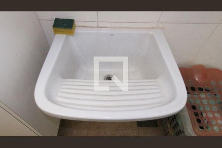 Casa à venda com 141m², 3 quartos e 2 vagas Casa à venda com 141m², 3 quartos e 2 vagasLavanderia