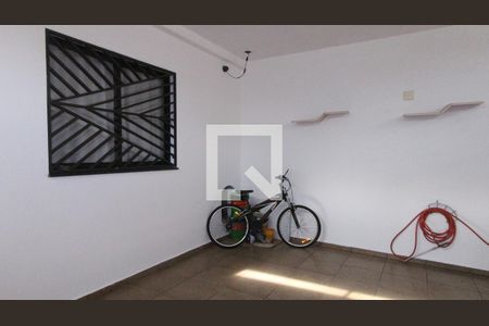 Casa à venda com 141m², 3 quartos e 2 vagas Casa à venda com 141m², 3 quartos e 2 vagasGaragem