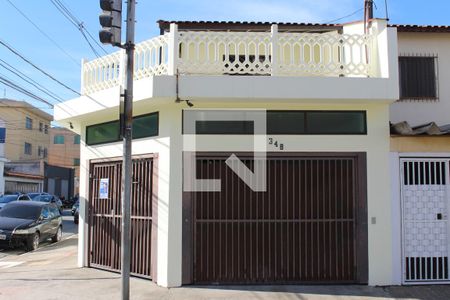 Casa à venda com 141m², 3 quartos e 2 vagasÁrea externa