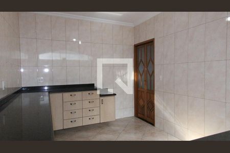 Casa à venda com 141m², 3 quartos e 2 vagas Casa à venda com 141m², 3 quartos e 2 vagasCozinha