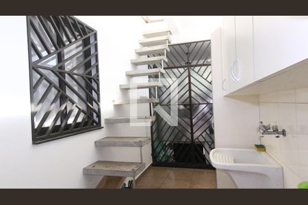 Casa à venda com 141m², 3 quartos e 2 vagas Casa à venda com 141m², 3 quartos e 2 vagasLavanderia