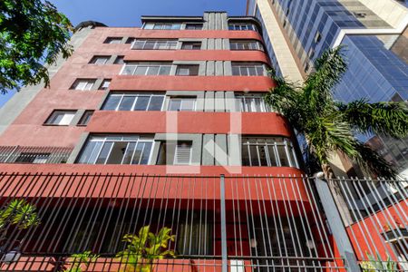 Apartamento à venda com 53m², 1 quarto e sem vaga Apartamento à venda com 53m², 1 quarto e sem vagaFachada