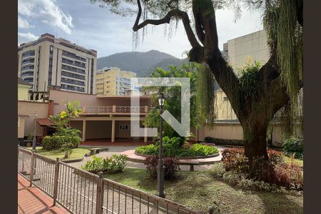 Apartamento à venda com 109m², 3 quartos e sem vagaÁrea comum