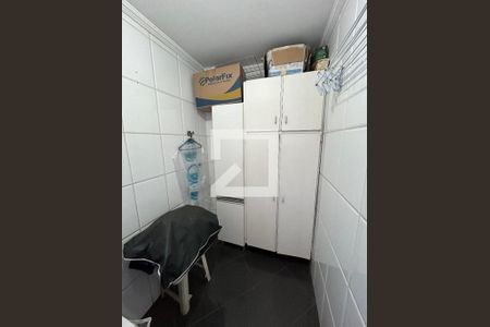 Casa para alugar com 320m², 5 quartos e 3 vagasLavanderia