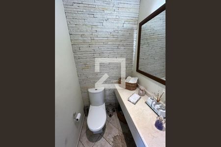 Casa para alugar com 320m², 5 quartos e 3 vagasLavabo