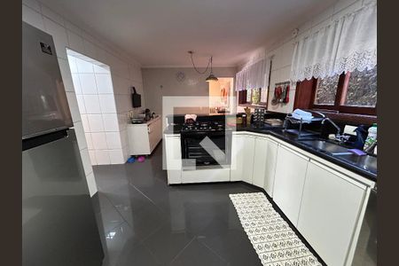 Casa para alugar com 320m², 5 quartos e 3 vagasCozinha