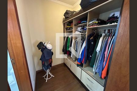 Casa para alugar com 320m², 5 quartos e 3 vagasCloset da suíte 1