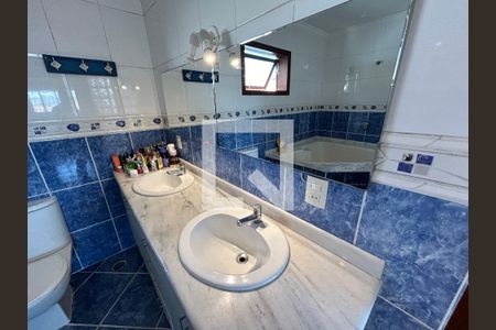 Casa para alugar com 320m², 5 quartos e 3 vagasBanheiro da Suíte 2